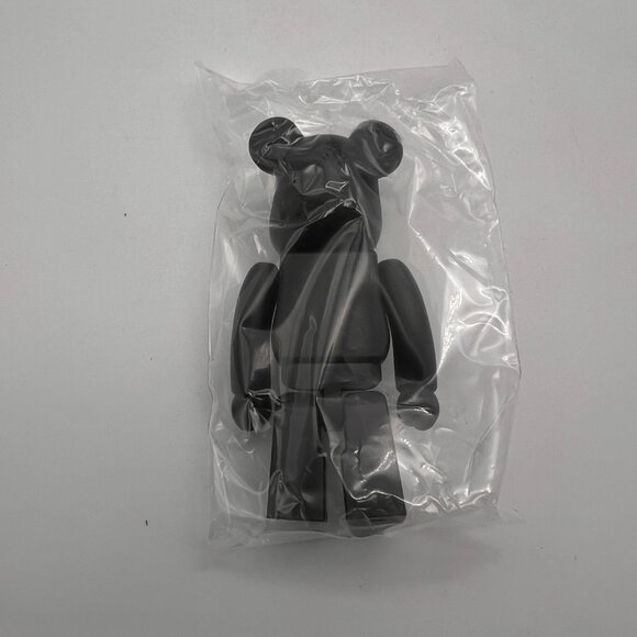 Bearbrick Series 48 Basic Letter E Medicom Be@rbrick 100% Figure - Picture 4 of 7